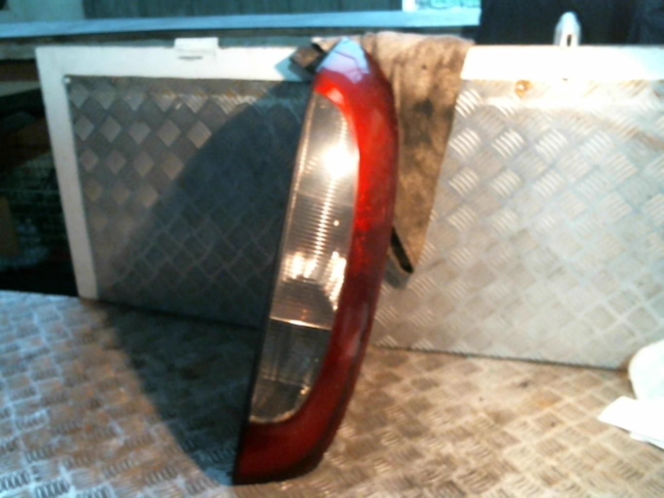 Fanale posteriore principale destro (luci) OPEL CORSA C PHASE 1 Gasolina - 1