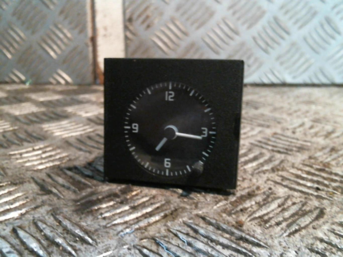 Horloge RENAULT CLIO 1 PHASE 1 Essence - 1