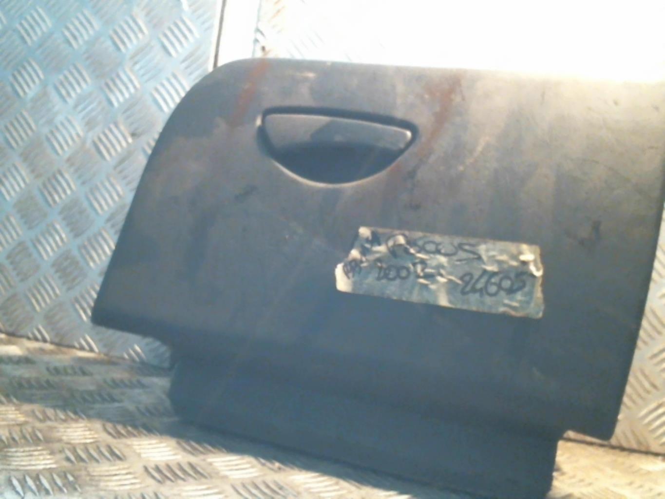 Boite a gants FORD FOCUS 1 Diesel - 1