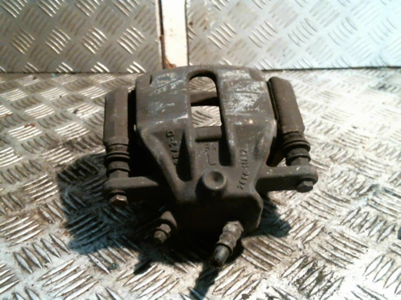Pinza freni anteriore sinistra RENAULT CLIO 3 PHASE 1 Diésel - 1