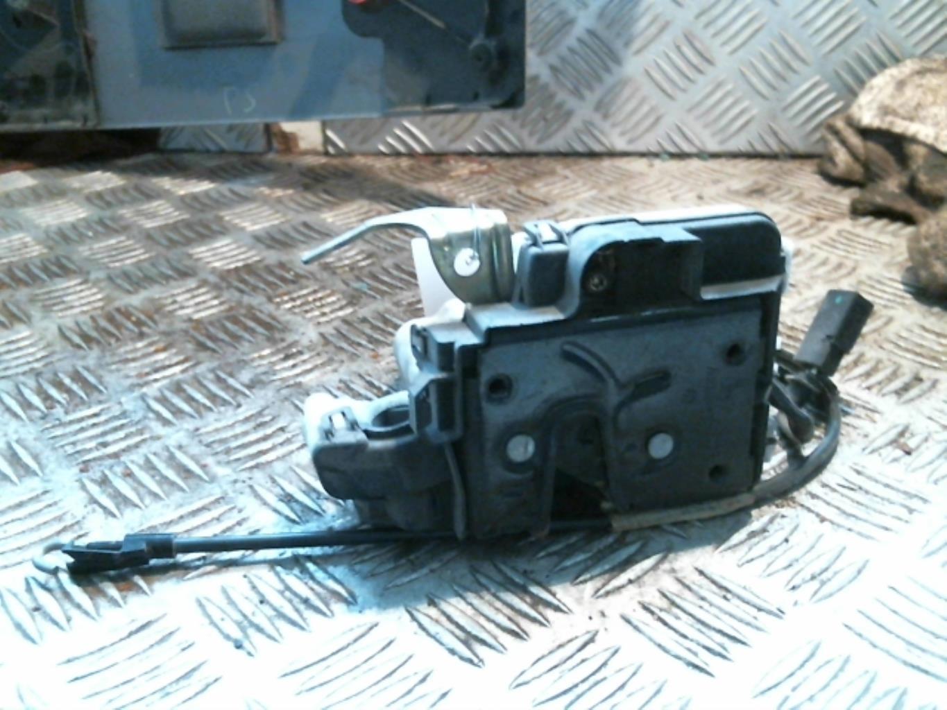 Chiusura centralizzata anteriore destra SEAT IBIZA 2 PHASE 3 Gasolina - 1