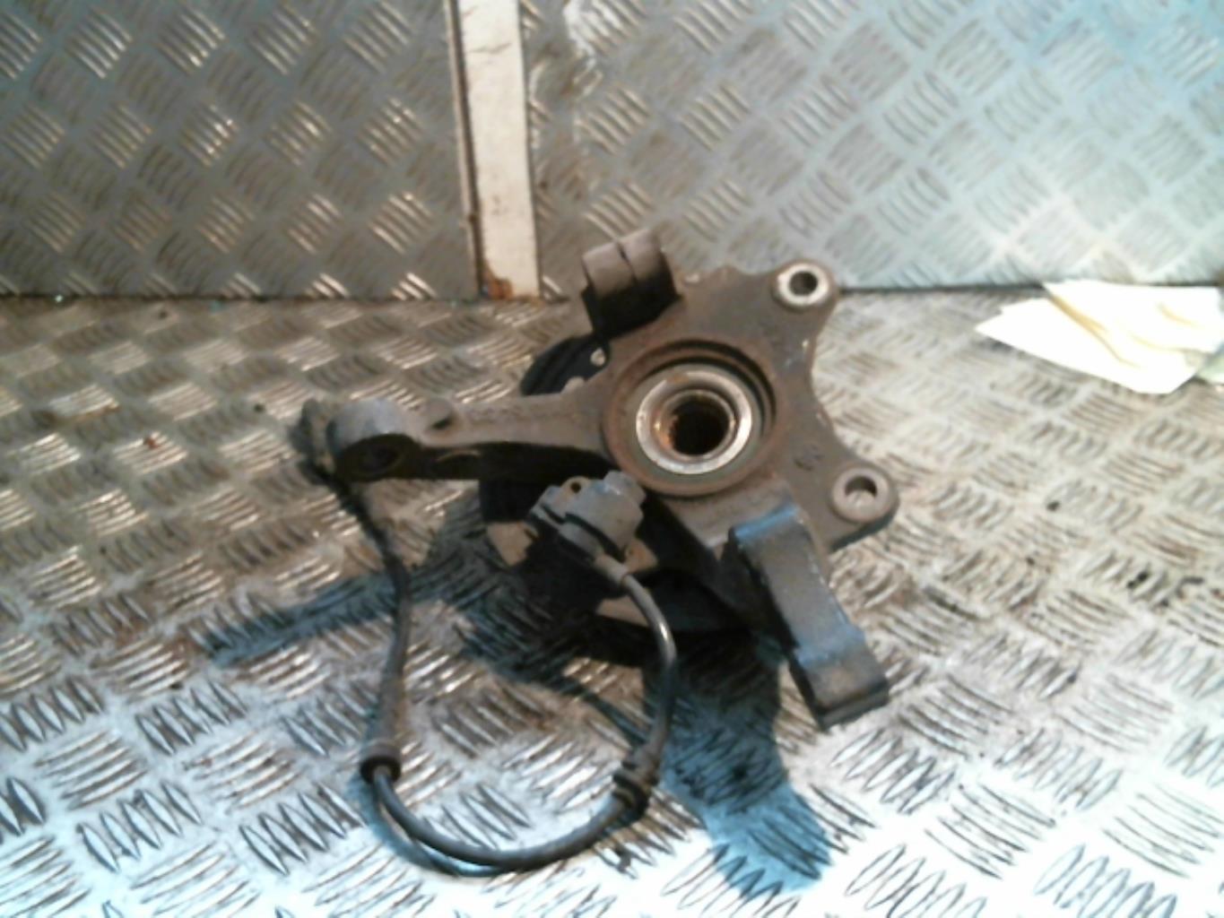 Fusee avant droit OPEL CORSA C PHASE 2 Essence - 1