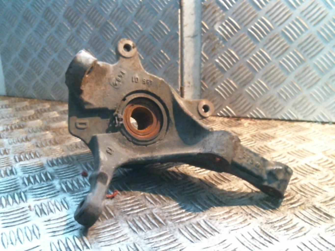 Fusee avant droit RENAULT LAGUNA 1 Diesel - 1