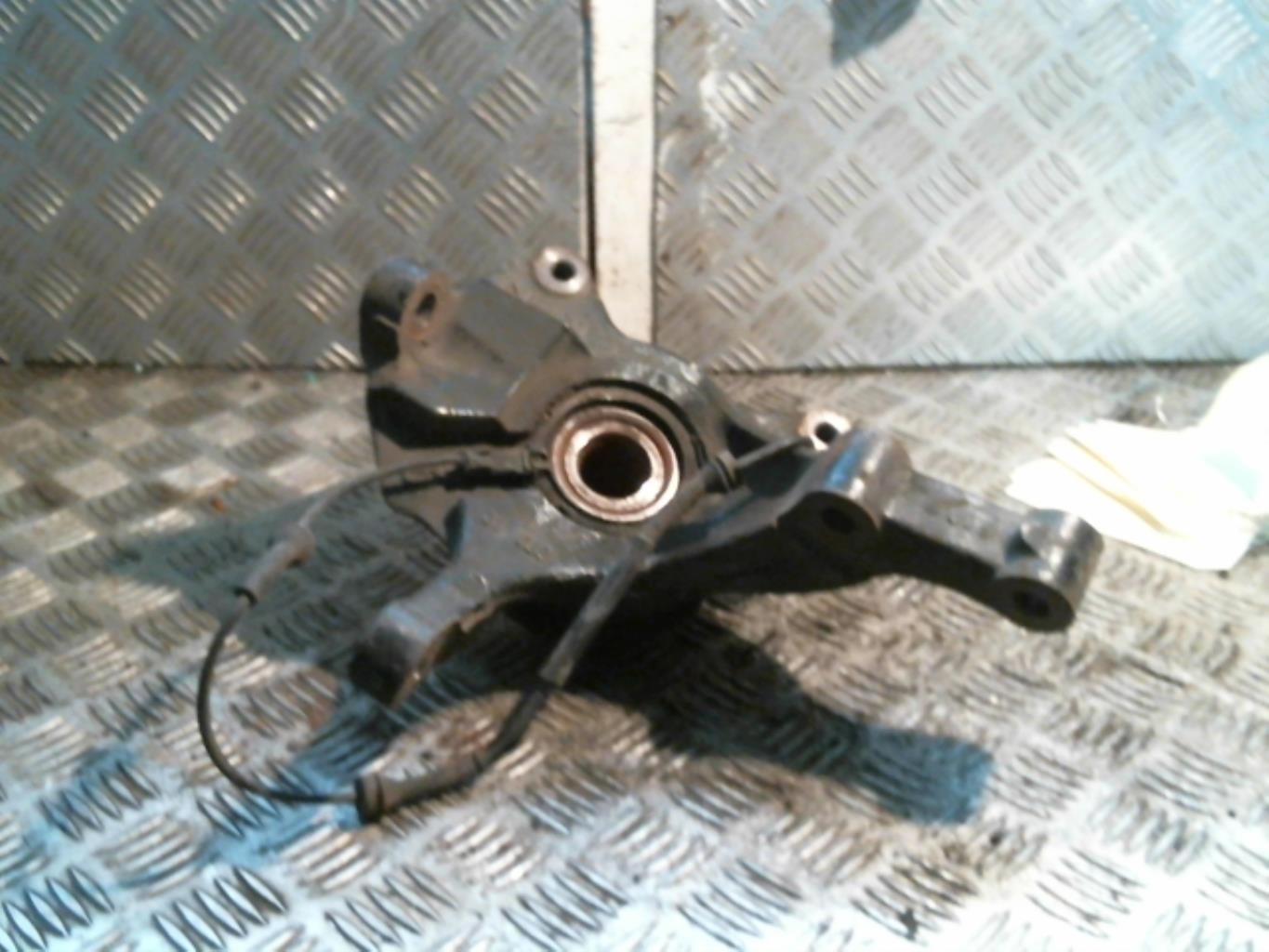 Fusee avant droit RENAULT VEL SATIS PHASE 1 Diesel - 1