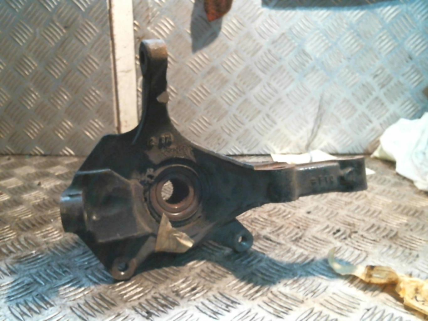 Fusee avant gauche RENAULT VEL SATIS PHASE 1 Diesel - 1