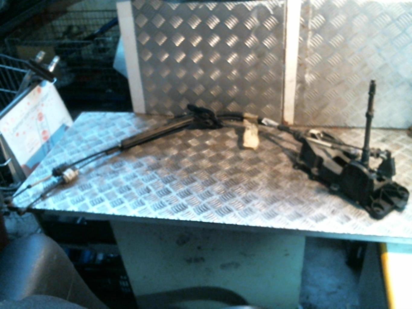 Levier de vitesses RENAULT MEGANE 3 PHASE 1 Diesel - 1