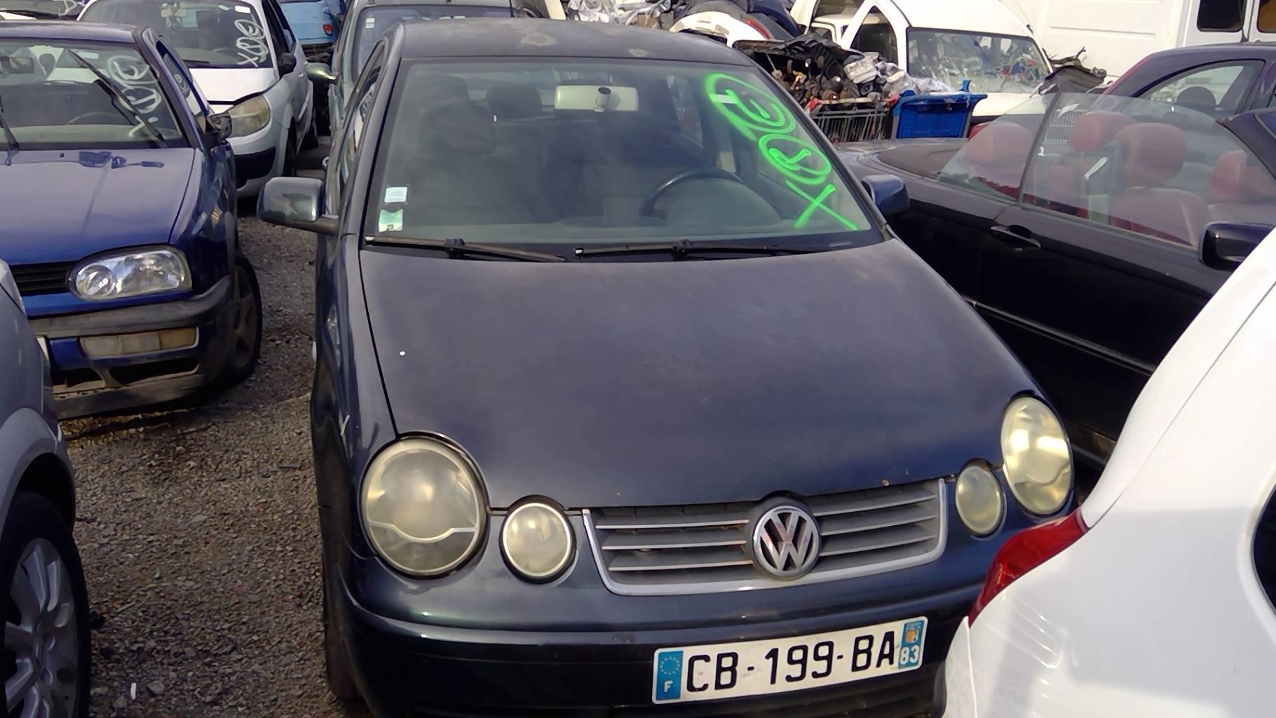 Bouton de warning VOLKSWAGEN POLO 4 PHASE 1 Diesel - 1