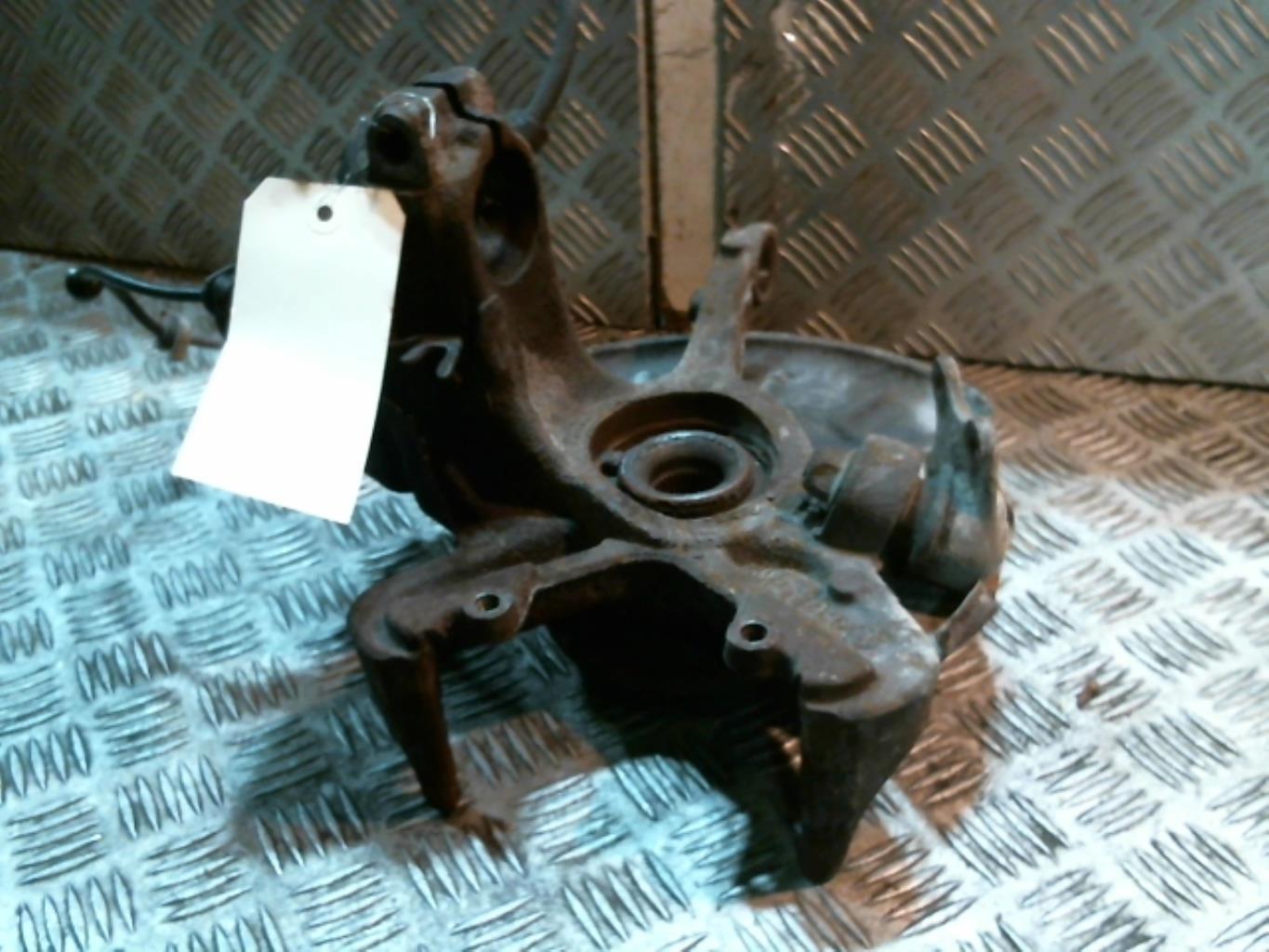 Fusee avant gauche SKODA FABIA 1 PHASE 1 BREAK Essence - 1