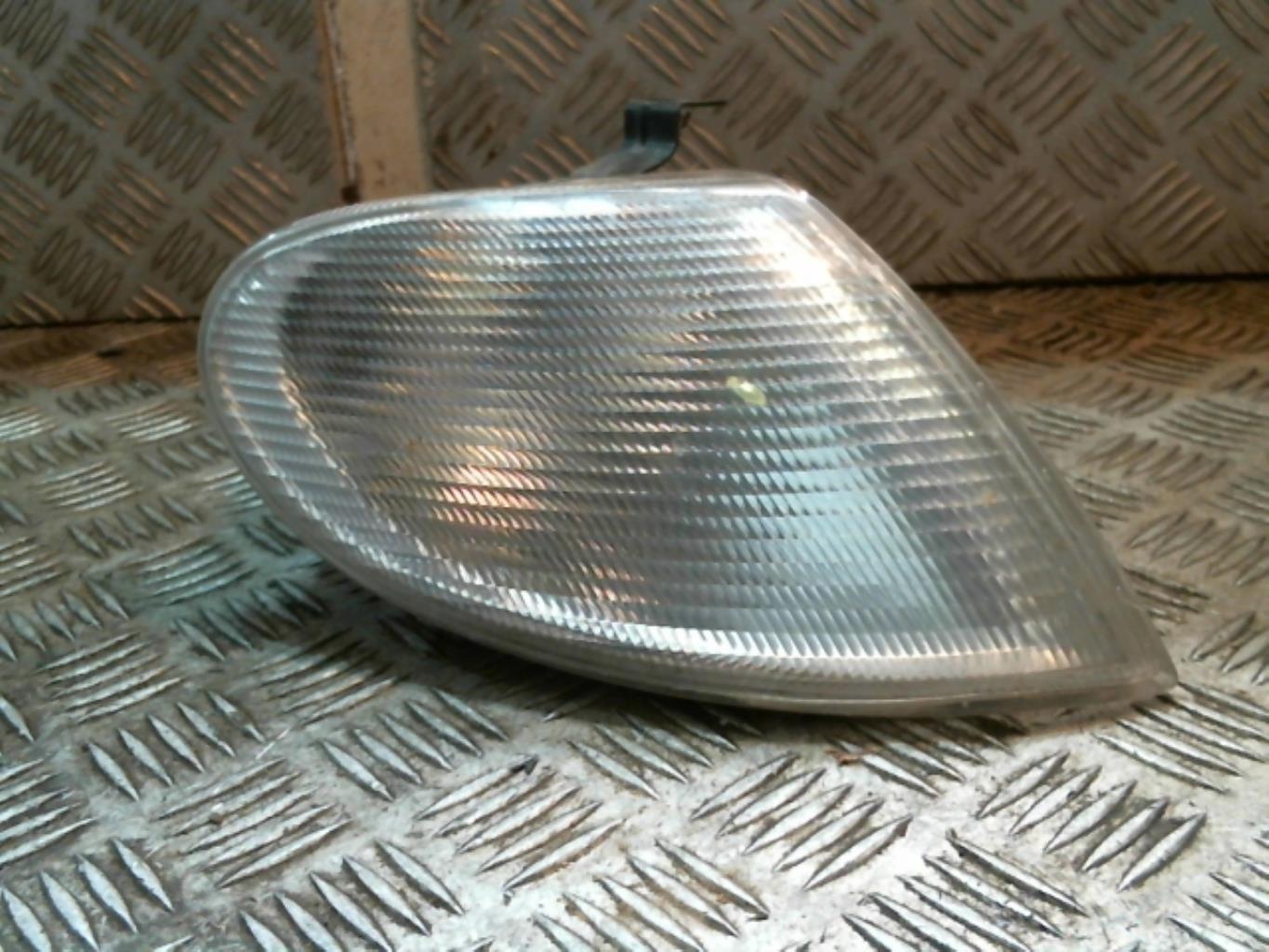 Gruppo ottico anteriore secondario destro (luci)(freccia) VOLKSWAGEN SHARAN 1 PHASE 1 Diésel - 1