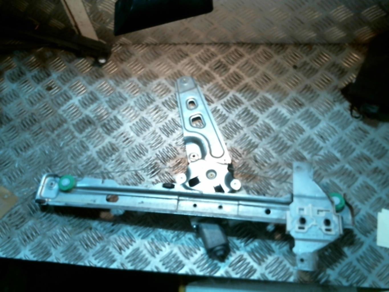 Alzacristalli elettrico anteriore sinistro PEUGEOT 3008 1 PHASE 1 Diésel - 1