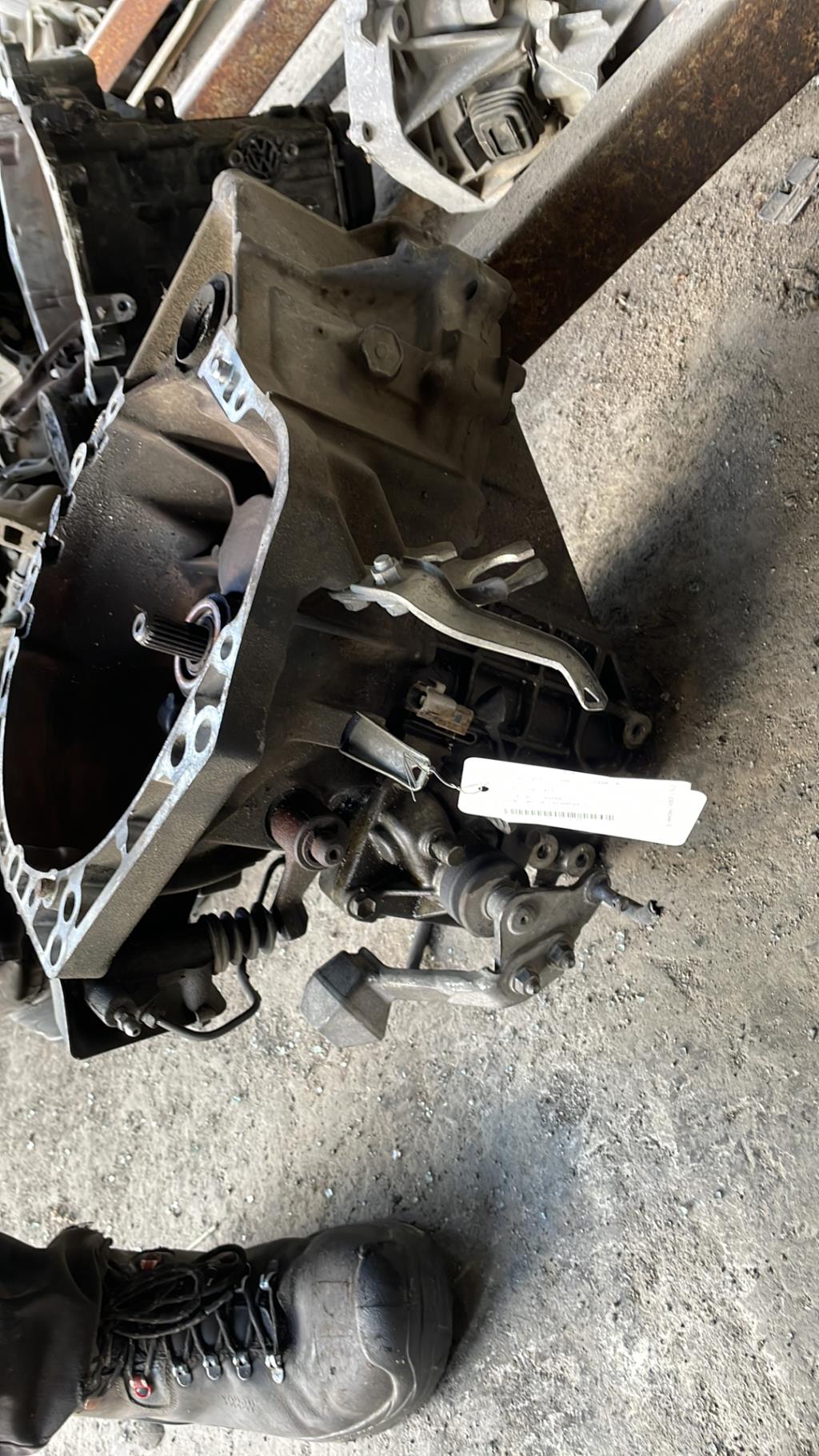 Boite de vitesses TOYOTA YARIS 2 PHASE 1 Essence - 1