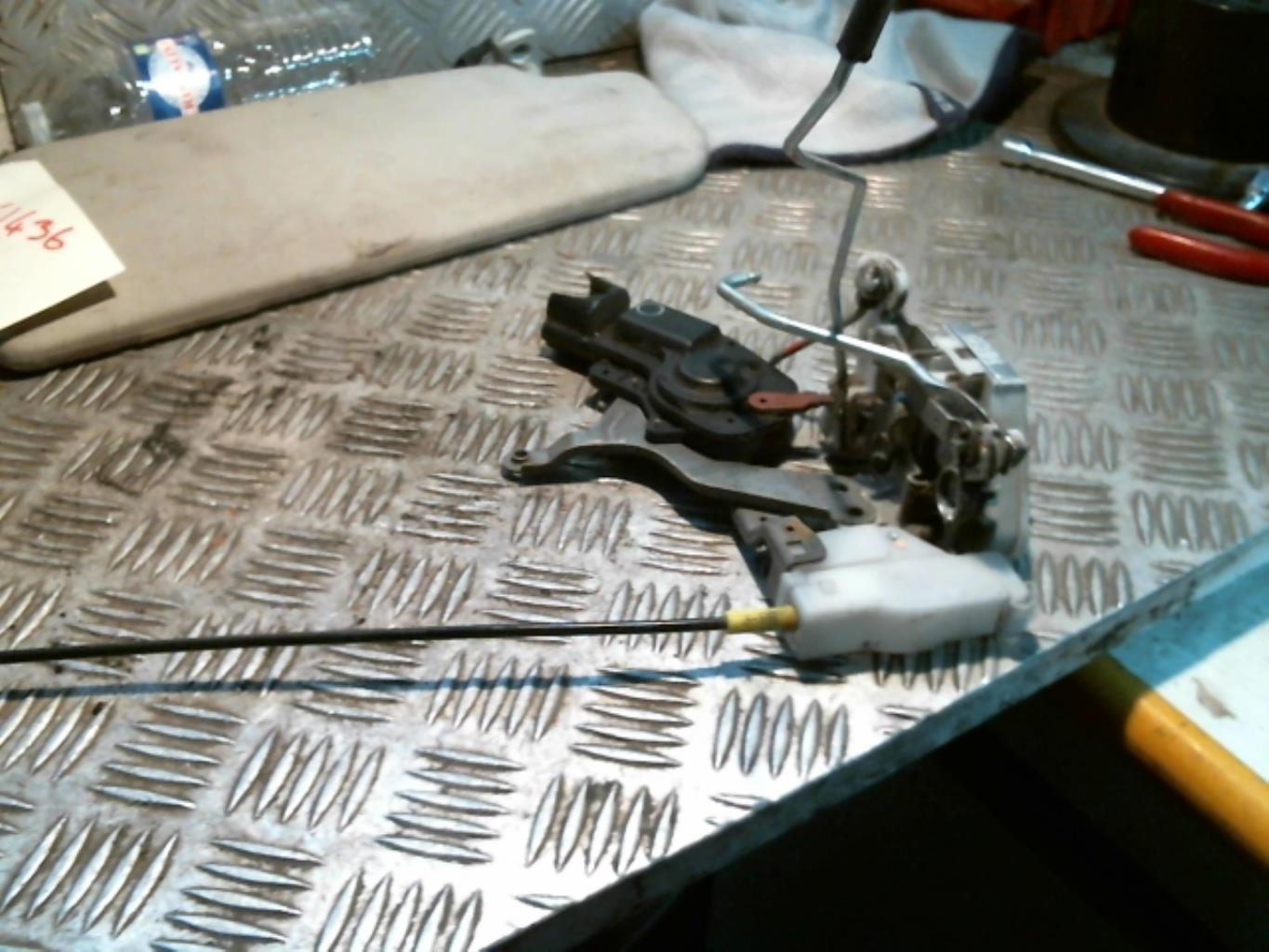 Chiusura centralizzata anteriore destra PEUGEOT 107 PHASE 1 Diésel - 1