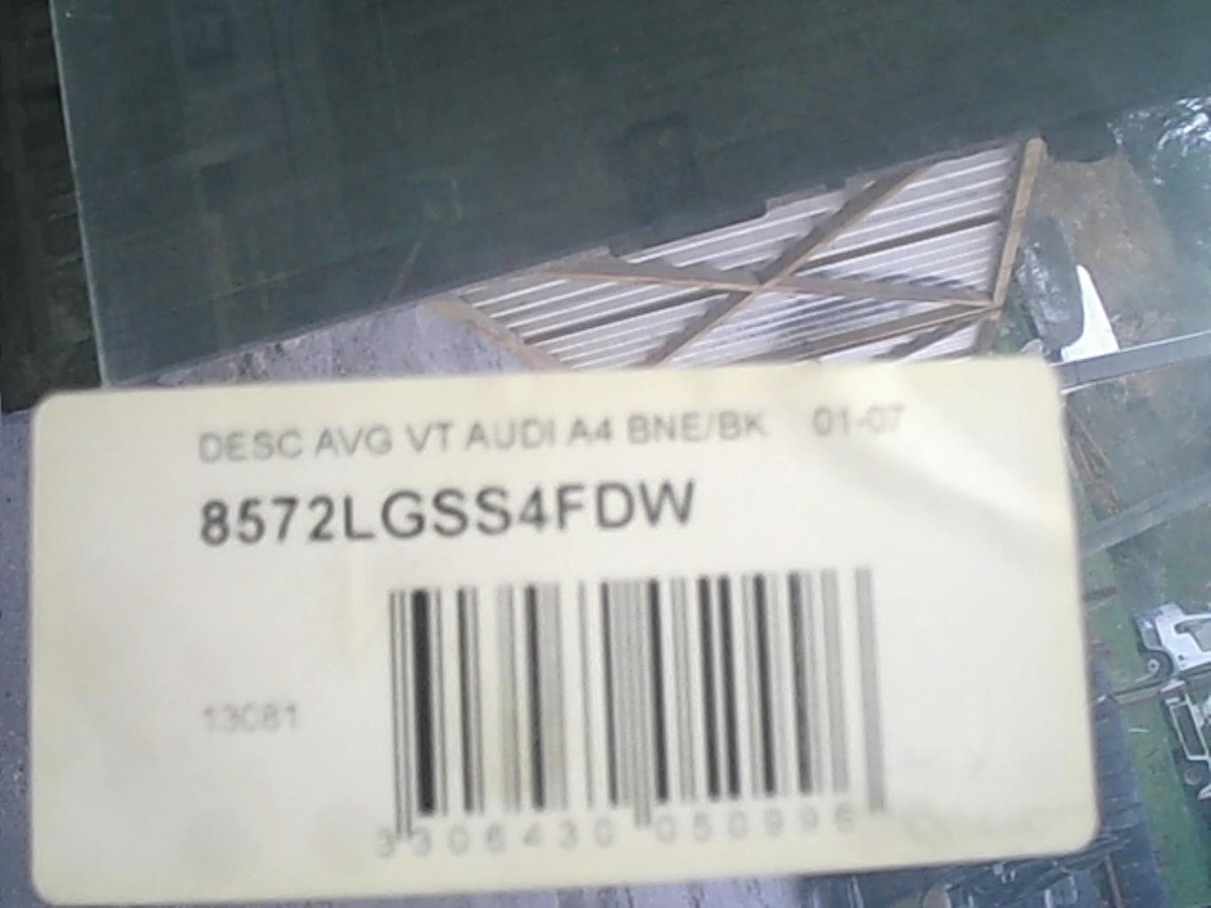 Vitre avant gauche AUDI A4 2  - 1