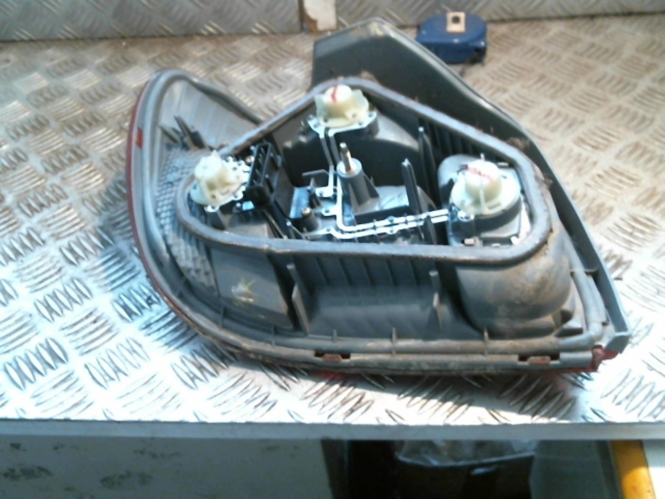 Fanale posteriore principale destro (luci) TOYOTA YARIS 1 PHASE 2 Gasolina - 1
