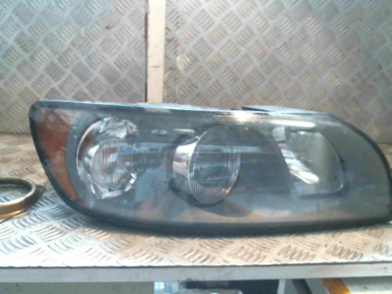 Gruppo ottico anteriore principale destro (luci)(faro) VOLVO V 50 PHASE 1 BREAK Diésel - 1