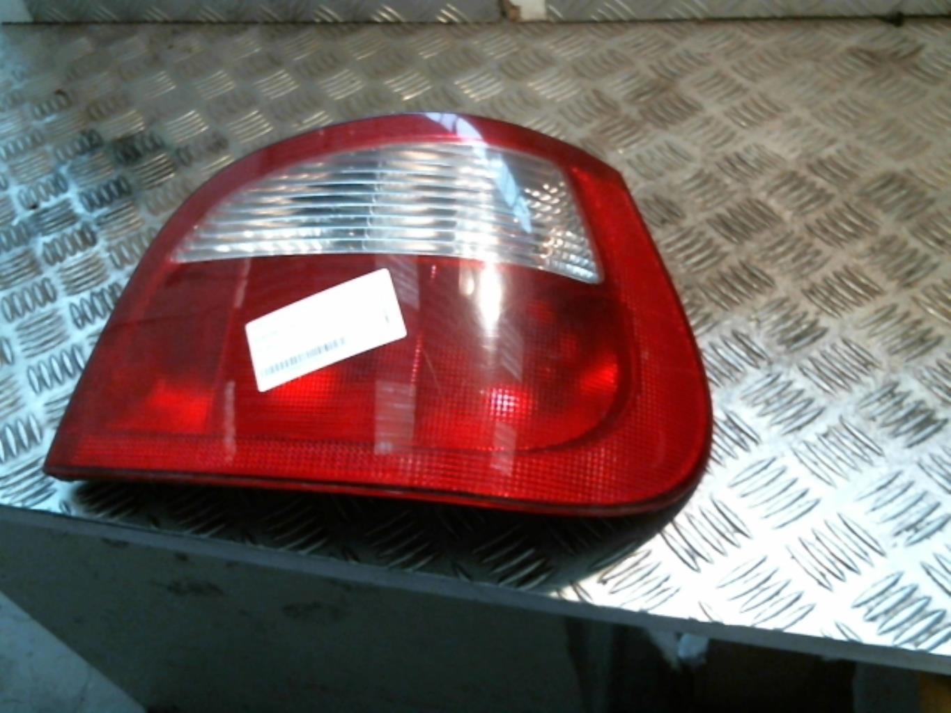 Fanale posteriore principale destro (luci) RENAULT MEGANE 1 PHASE 1 Diésel - 1