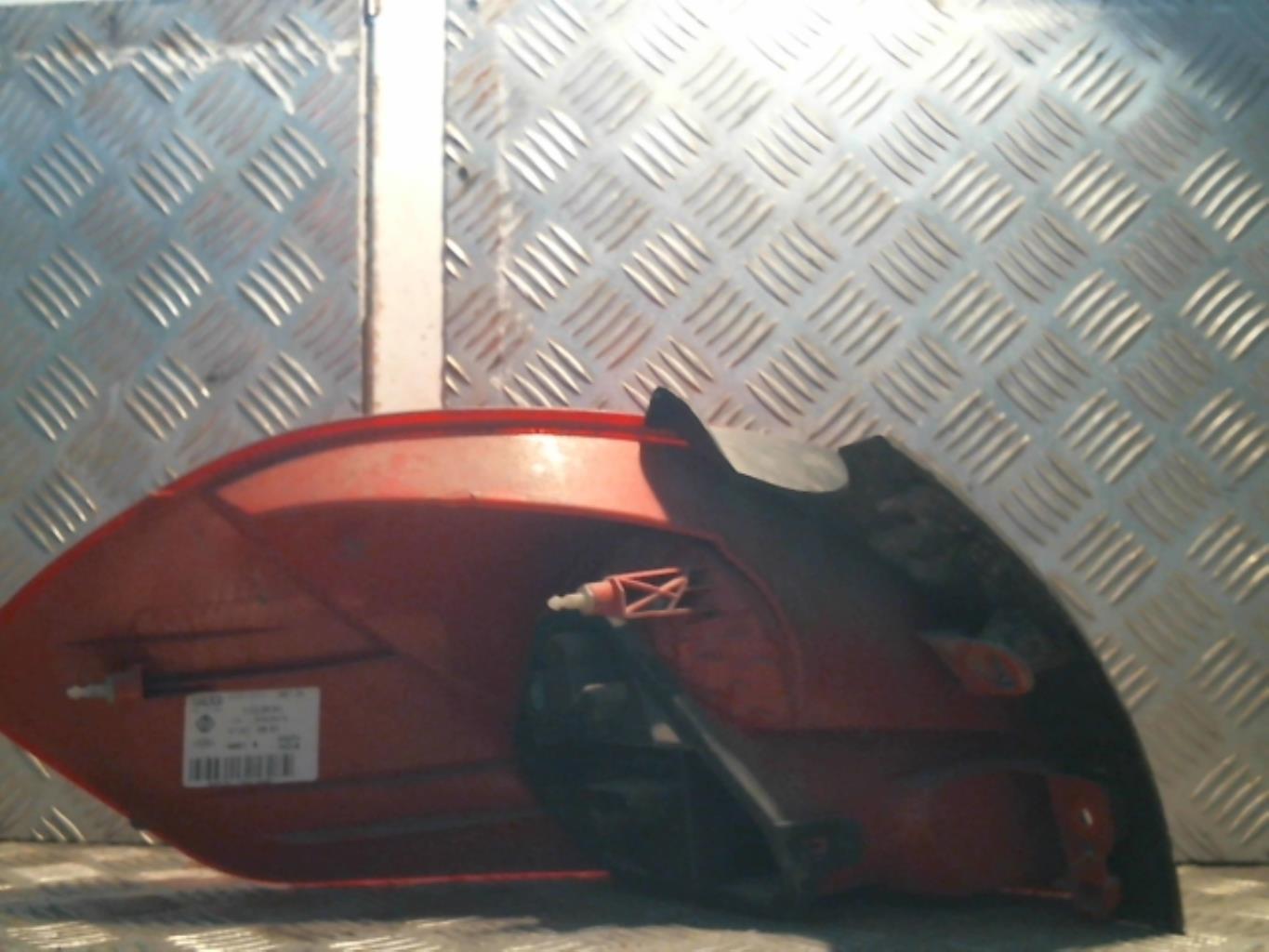 Fanale posteriore principale destro (luci) RENAULT CLIO 3 PHASE 2 BREAK Diésel - 1