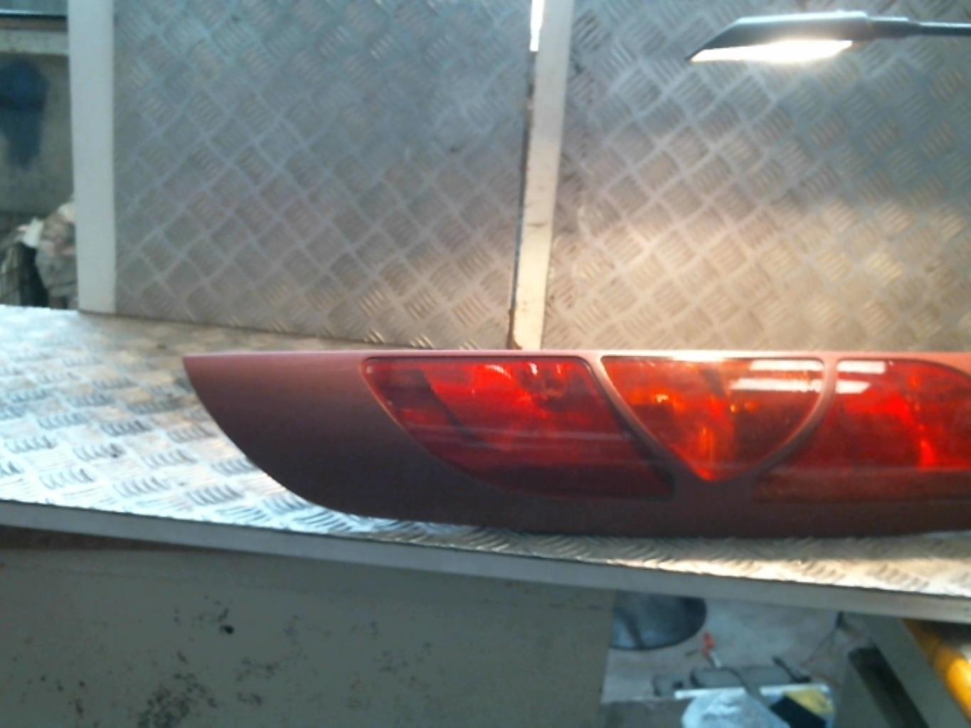 Fanale posteriore principale sinistro (luci) RENAULT KANGOO 1 PHASE 1 Gasolina - 1