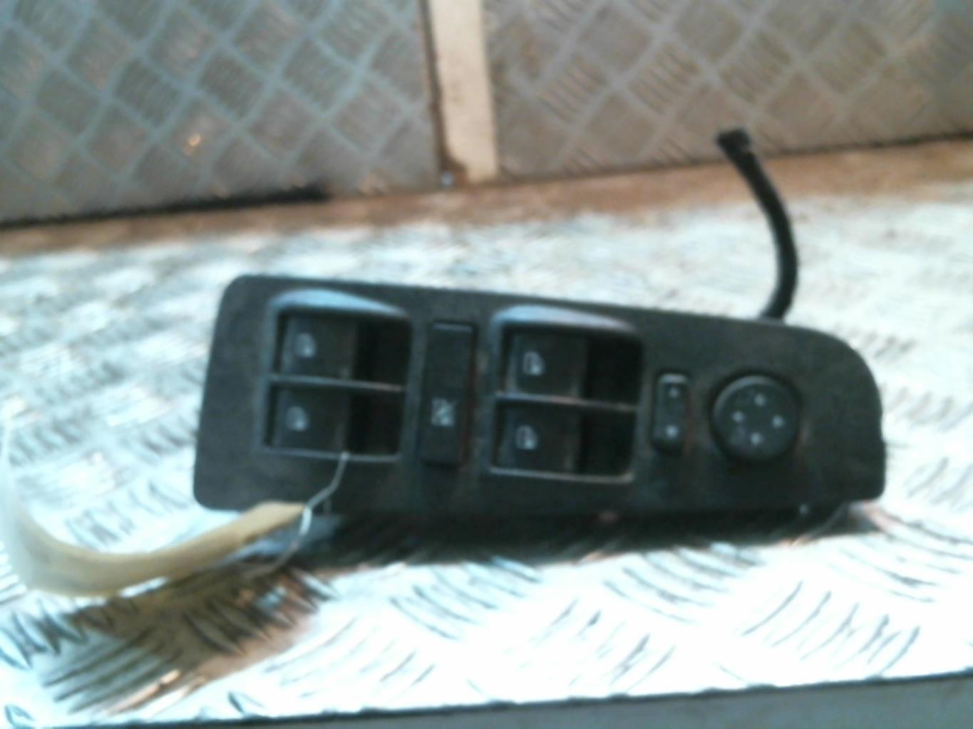 Interruttore alzacristalli FIAT BRAVO 2 Diésel - 1