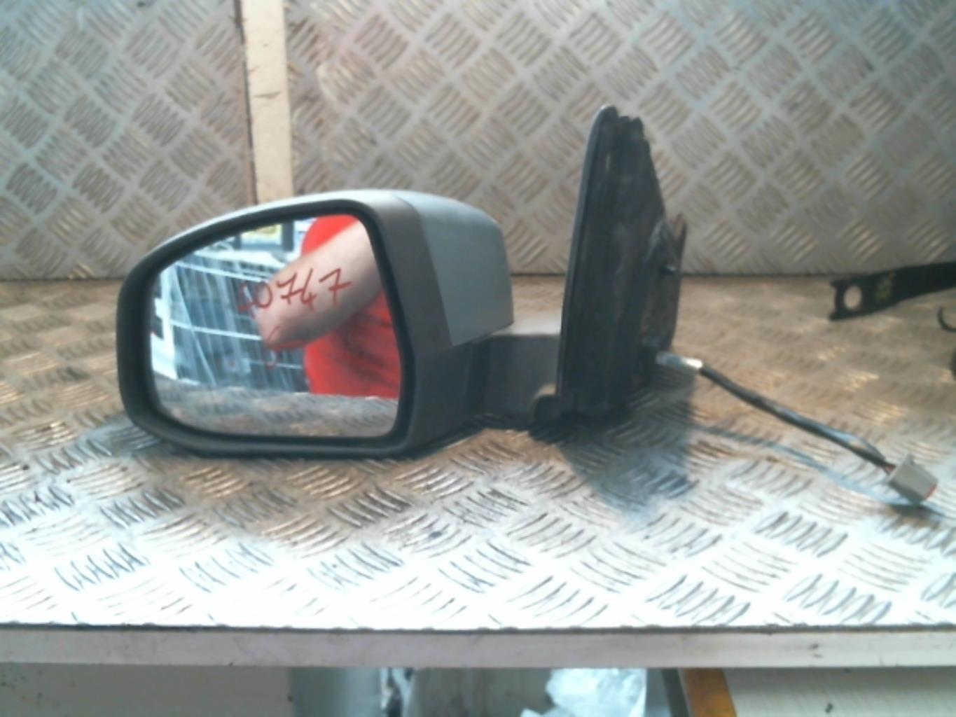 Specchietto retrovisore sinistro FORD MONDEO 3 PHASE 1 BREAK Diésel - 1