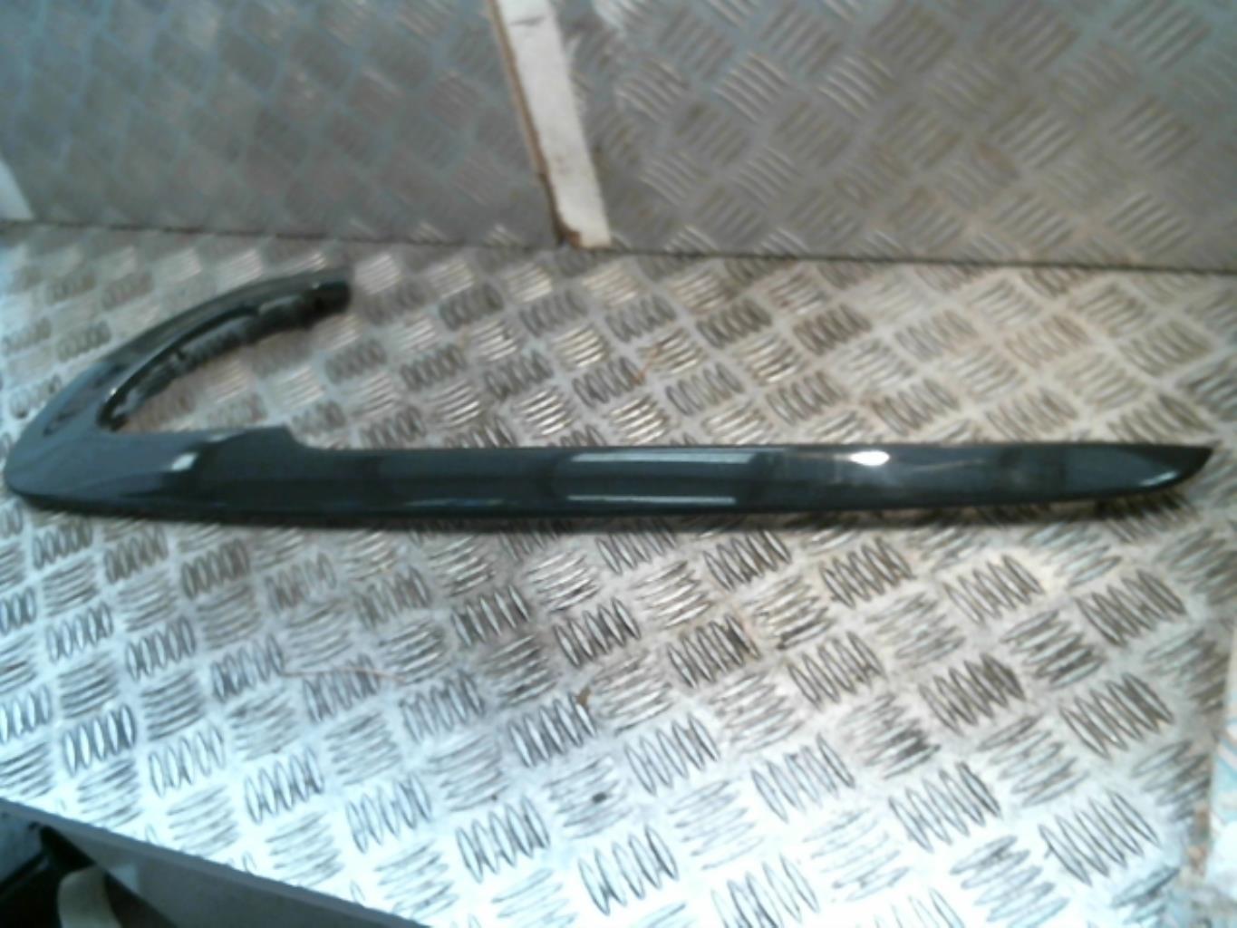 Modanatura portiera anteriore destra AUDI A3 2 PHASE 1 Diésel - 1