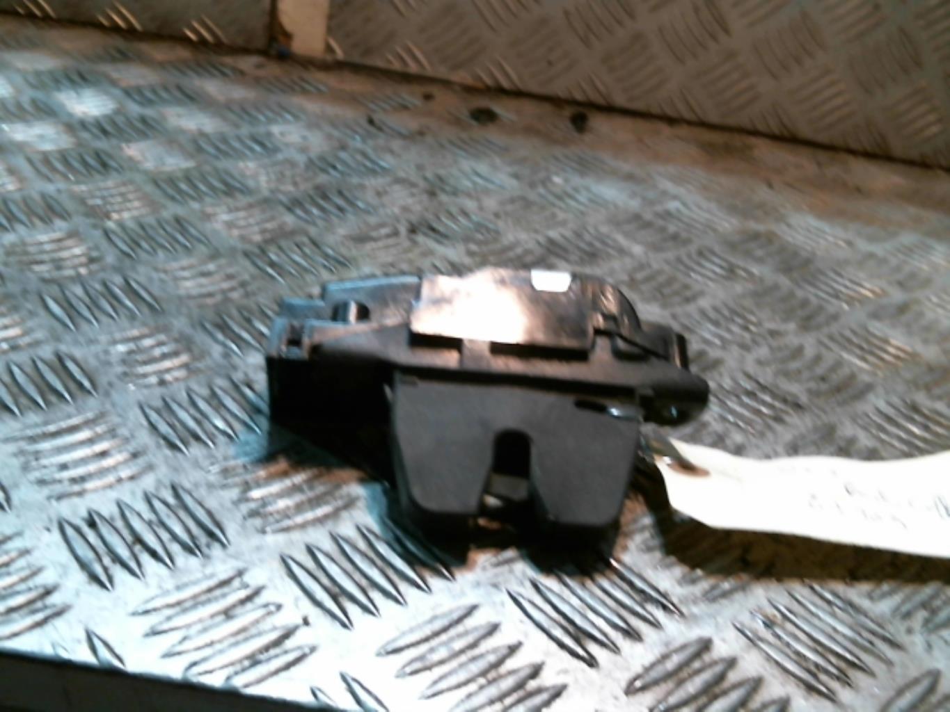 Fermeture centralisee coffre PEUGEOT 207 PHASE 2  - 1