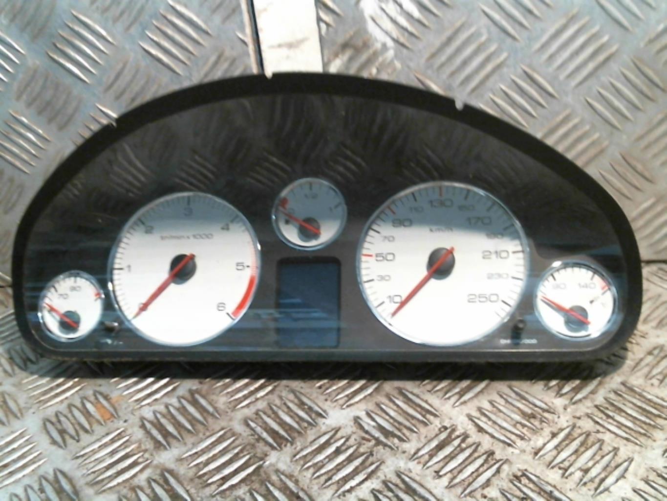Compteur PEUGEOT 407 PHASE 1 BREAK Diesel - 1