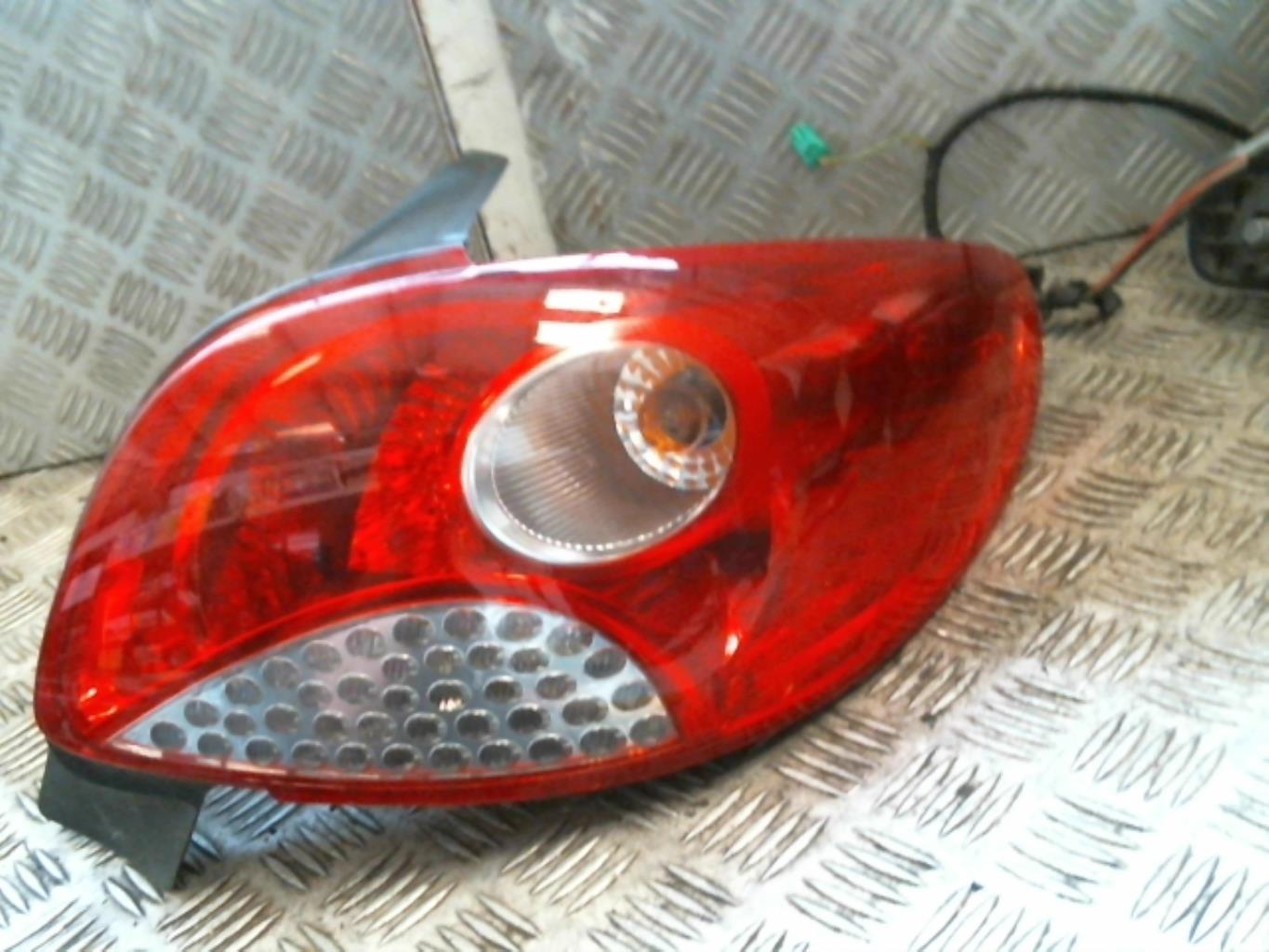 Fanale posteriore principale destro (luci) PEUGEOT 206 PHASE 1 Gasolina - 1