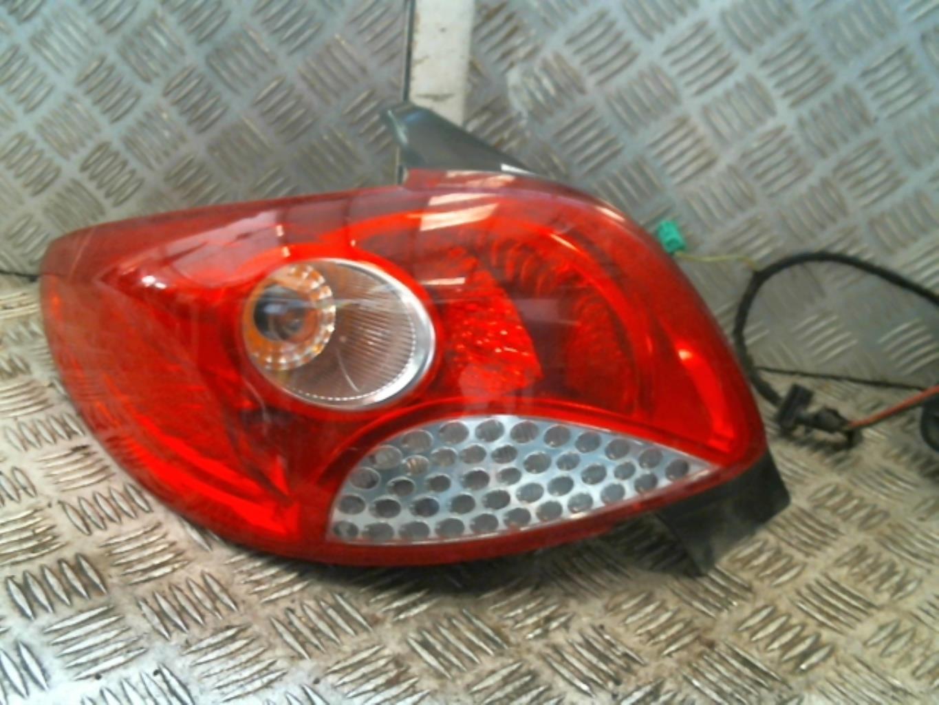 Fanale posteriore principale sinistro (luci) PEUGEOT 206 PHASE 1 Gasolina - 1