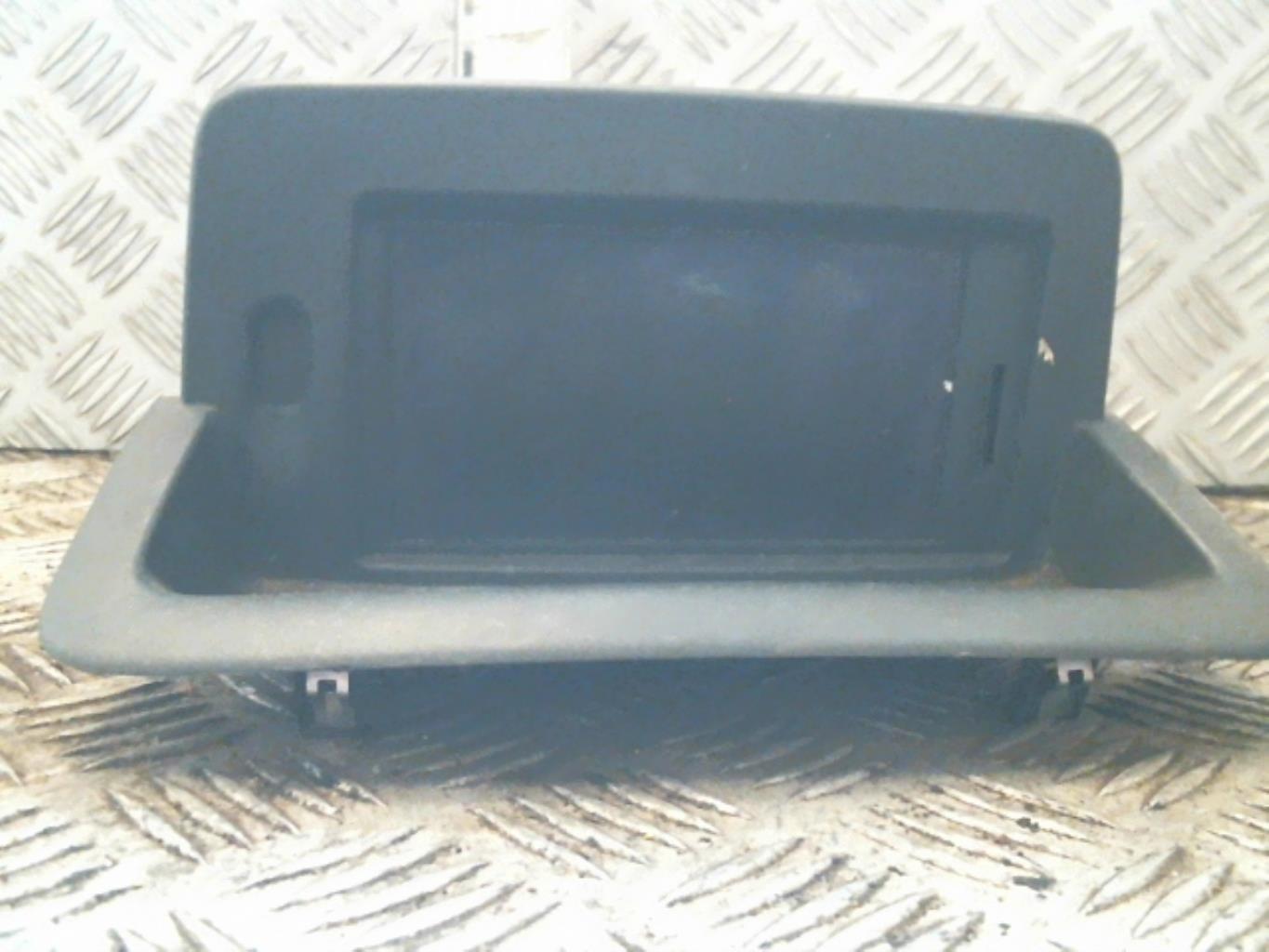Ecran GPS RENAULT CLIO 3 PHASE 2 BREAK Diesel - 1