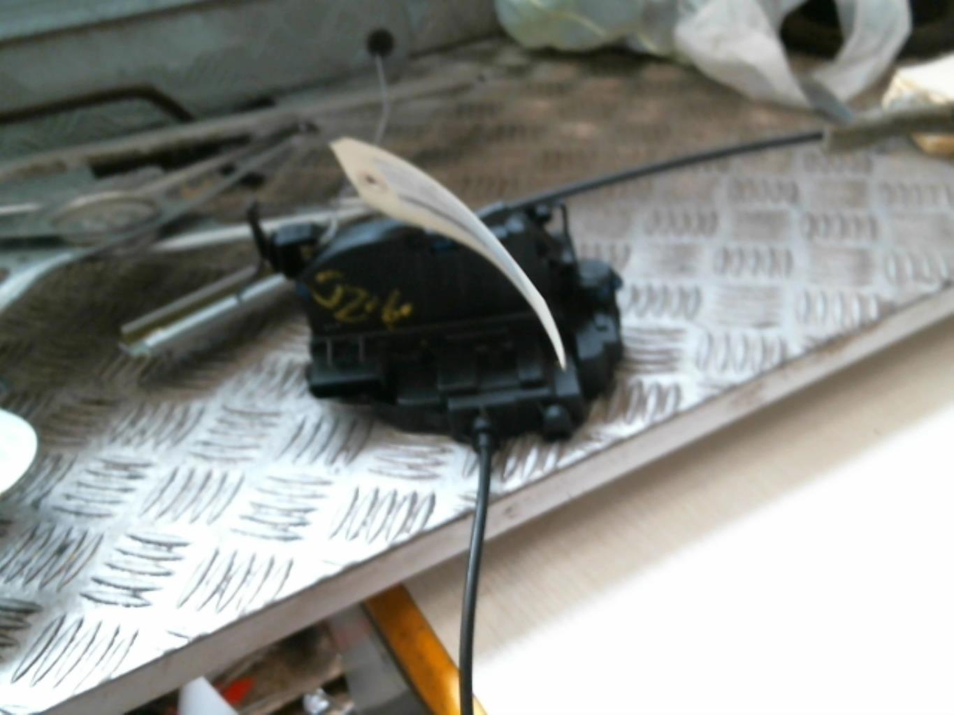 Chiusura centralizzata posteriore destra RENAULT SCENIC 3 PHASE 1 Diésel - 1