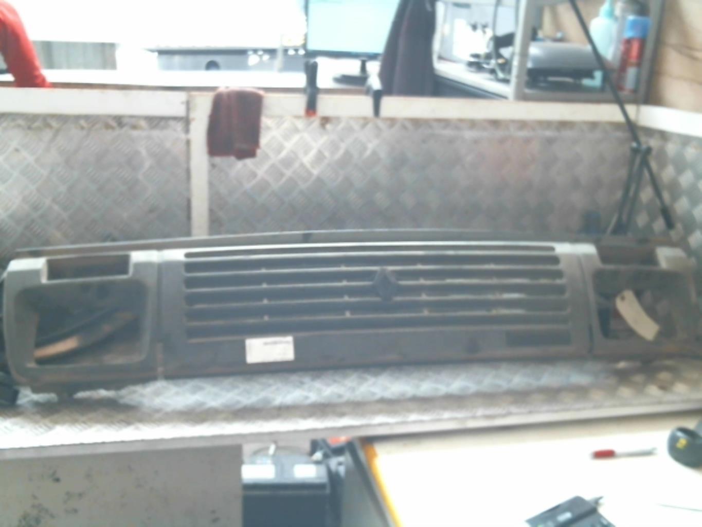 Calandre RENAULT EXPRESS PHASE 1 Diesel - 1