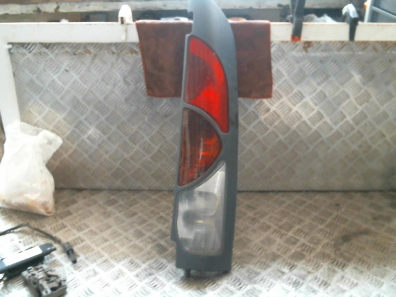 Fanale posteriore principale destro (luci) RENAULT KANGOO 1 PHASE 1  - 1
