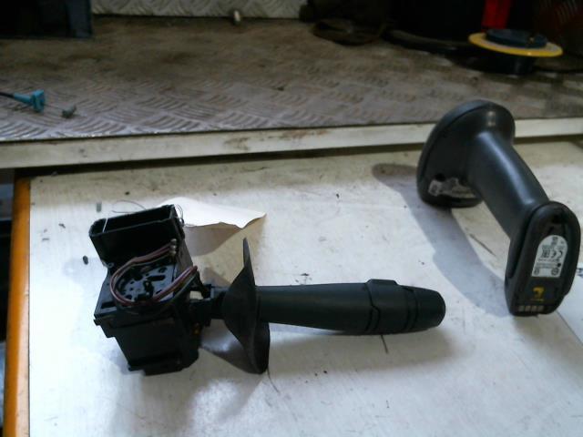 Commodo phare RENAULT SCENIC 1 PHASE 1 Essence - 1