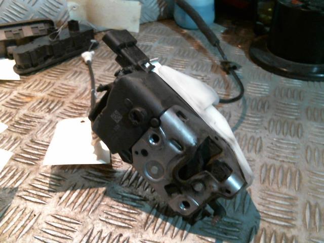 Chiusura centralizzata anteriore destra CITROEN C3 2 PHASE 1 Diésel - 1