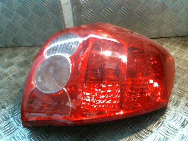 Fanale posteriore principale destro (luci) TOYOTA AURIS 1 PHASE 1 Diésel - 1