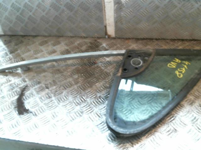 Ventanilla triangular delantera derecha (puerta) PEUGEOT 307 PHASE 2 BREAK Diésel - 1