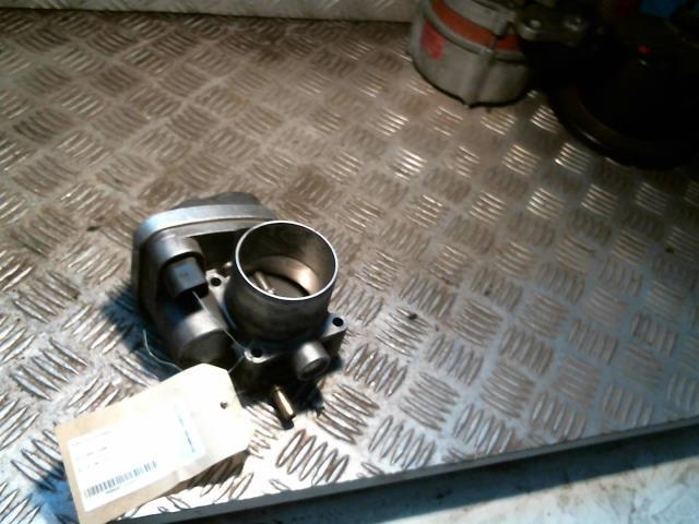 Boitier papillon RENAULT CLIO 3 PHASE 1 Essence - 1