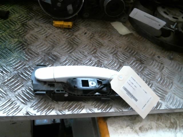 Maniglia portiera posteriore destra VOLKSWAGEN POLO 5 PHASE 1 Diésel - 1