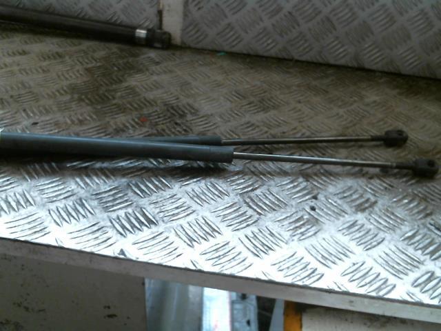 Molla a gas bagagliaio VOLKSWAGEN GOLF 3 Diésel - 1