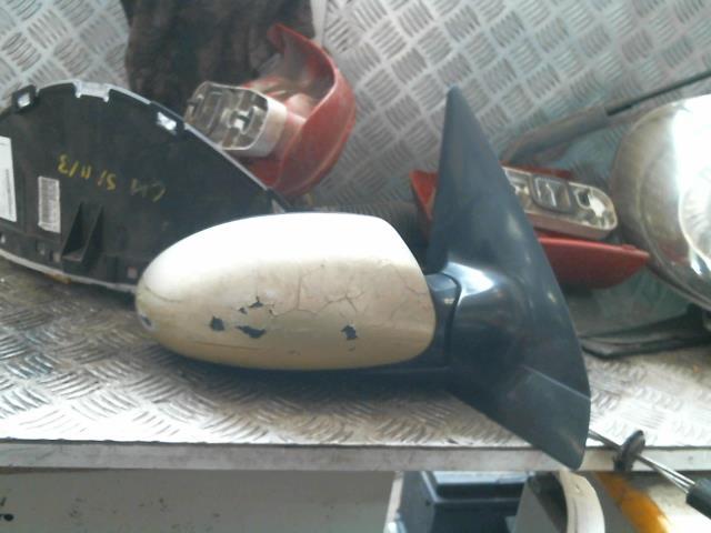 Retrovisor derecho FORD FOCUS 1 Gasolina - 1