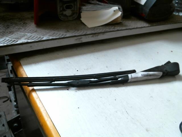 Braccio tergicristallo posteriore FORD FIESTA 5 PHASE 2 Diésel - 1