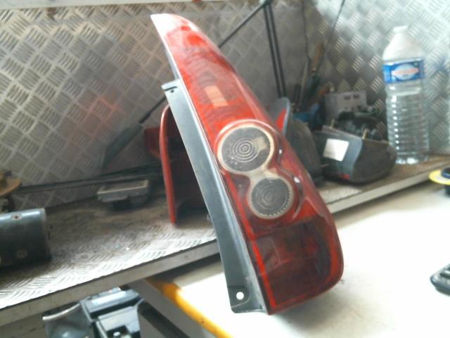 Fanale posteriore principale destro (luci) FORD FIESTA 5 PHASE 2 Diésel - 1