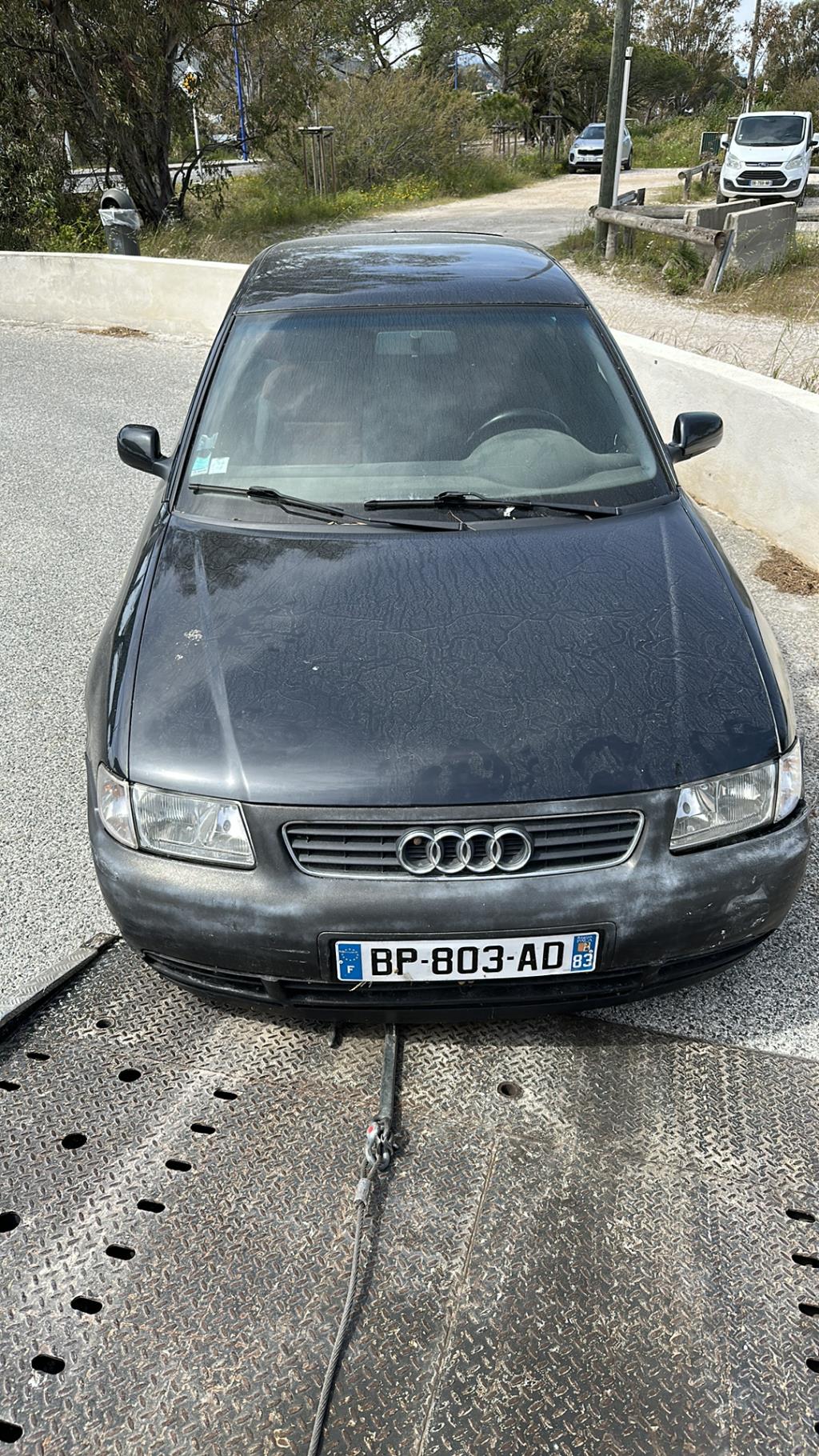 Bouton de warning AUDI A3 1 PHASE 1 Diesel - 1