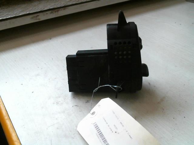 Commande de phare FORD FOCUS 1 BREAK Diesel - 1