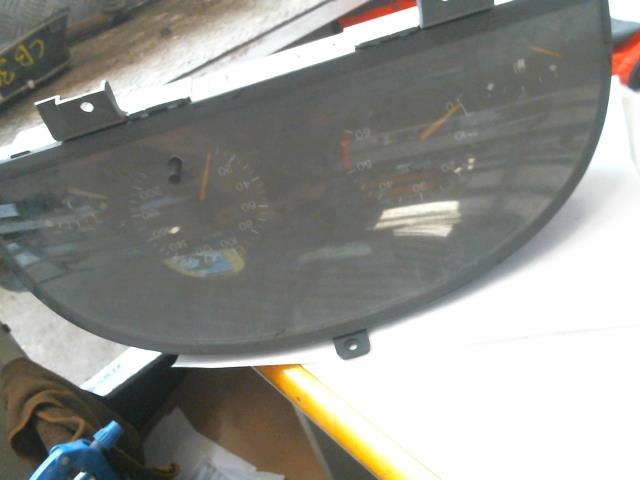 Compteur PEUGEOT 405  - 1