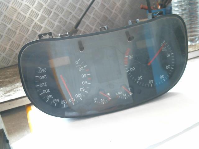 Compteur VOLKSWAGEN GOLF 4 Essence - 1