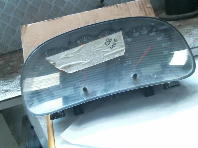 Compteur VOLKSWAGEN GOLF 4 Essence - 1