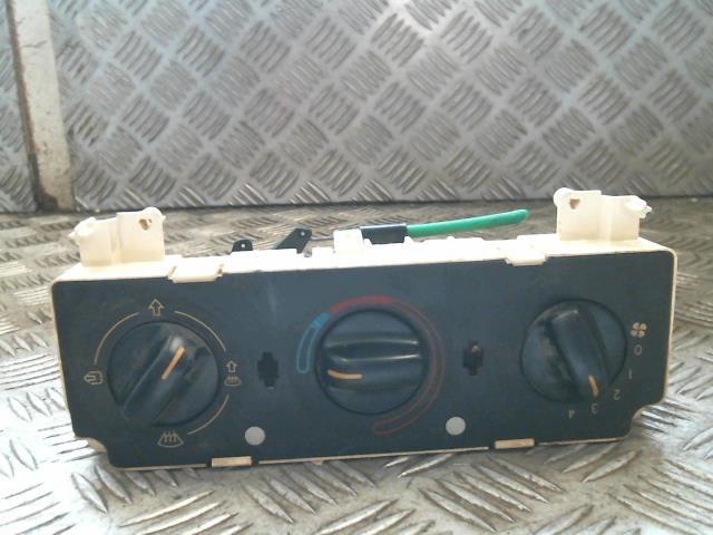 Commande chauffage PEUGEOT 306 PHASE 1 Essence - 1