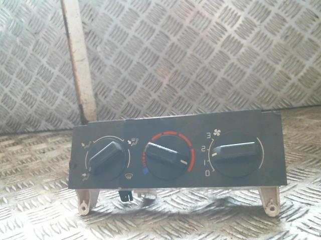 Commande chauffage RENAULT CLIO 1 Essence - 1